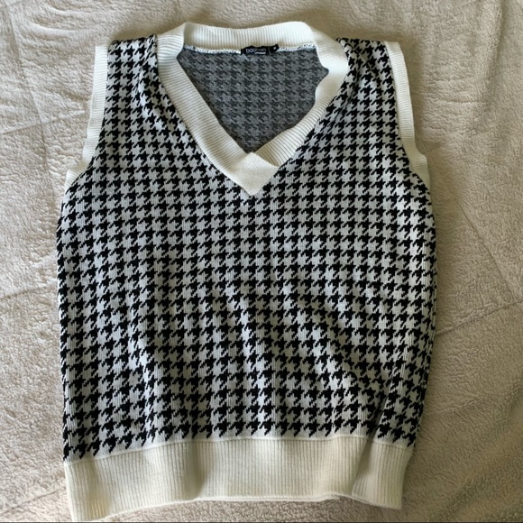 Boohoo Sweater Vest - Picture 1 of 4